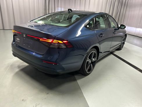 Used 2026 Honda Accord SE image 7