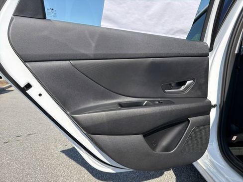 New 2026 Hyundai Elantra Blue image 21