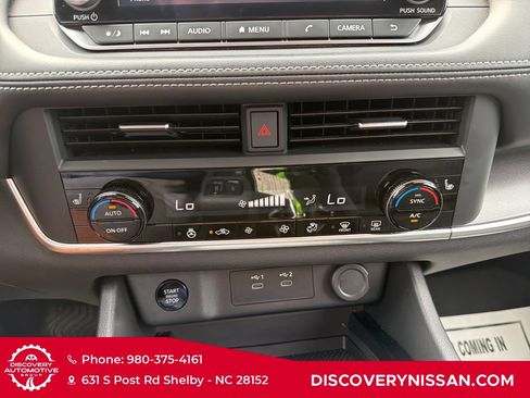 Certified 2024 Nissan Rogue SV w/ SV Premium Package FWD image 18