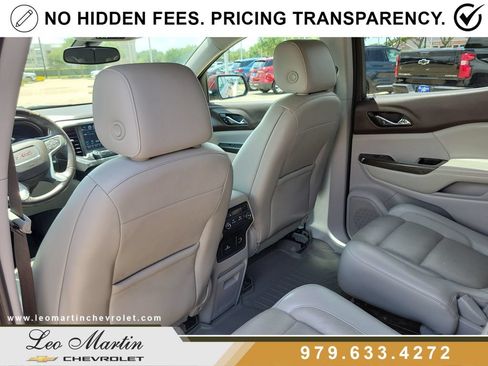 Used 2018 GMC Acadia SLT FWD image 12