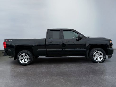Used 2019 Chevrolet Silverado 1500 LT w/ All Star Edition image 2