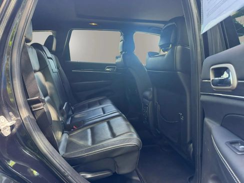 Used 2015 Jeep Grand Cherokee Overland w/ Advanced Technology Group AWD/4WD image 17