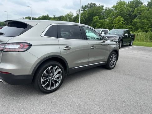 Used 2023 Lincoln Nautilus Reserve AWD/4WD image 10