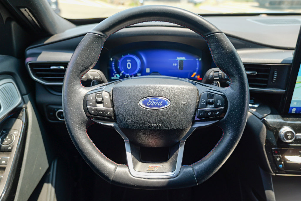 Used 2024 Ford Explorer ST w/ Equipment Group 401A AWD/4WD image 46