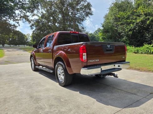 Used 2016 Nissan Frontier SV RWD image 8