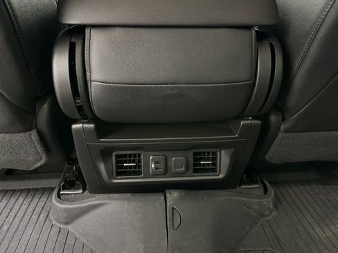 Used 2021 Chevrolet Silverado 1500 LT w/ Texas Edition Plus image 31