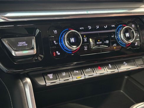 Used 2024 GMC Sierra 3500 Denali Ultimate image 20