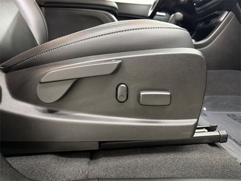 Used 2019 Chevrolet Colorado ZR2 image 19