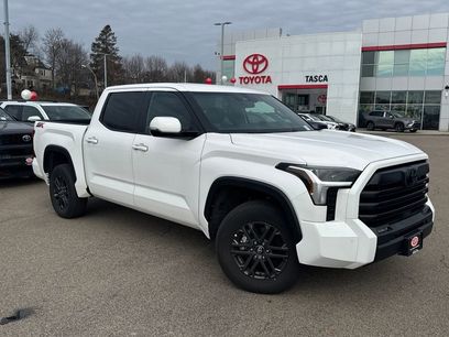 Used 2025 Toyota Tundra SR5 w/ SR5 Convenience Package