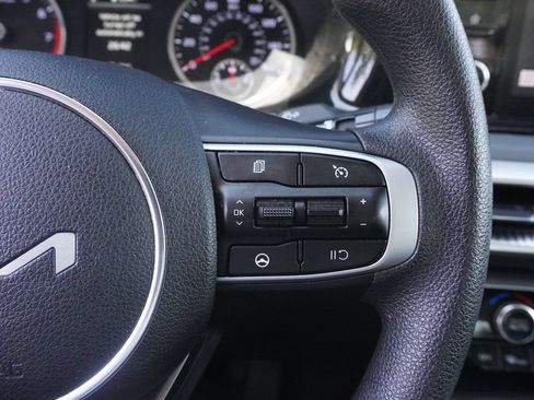 Used 2024 Kia K5 LXS FWD image 36