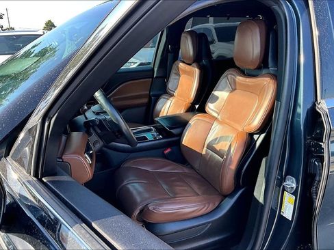 Used 2022 Lincoln Aviator Reserve w/ Equipment Group 201A RWD image 34