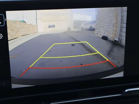 Used 2025 Hyundai Kona SEL FWD image 7