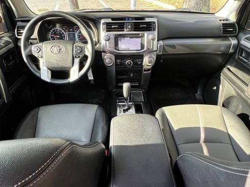 Used 2015 Toyota 4Runner SR5 Premium image 36