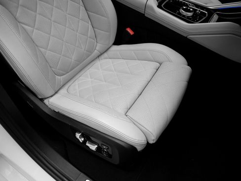 Used 2024 BMW X6 M60i image 65