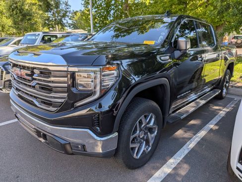 Used 2023 GMC Sierra 1500 SLT RWD image 5