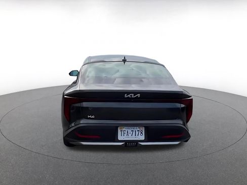 Used 2025 Kia K4 LXS image 12
