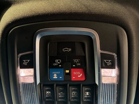 Used 2019 RAM 1500 Limited image 24