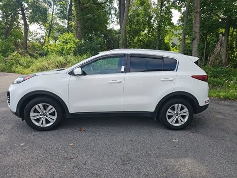 Used 2019 Kia Sportage LX w/ LX Popular Package AWD/4WD image 4