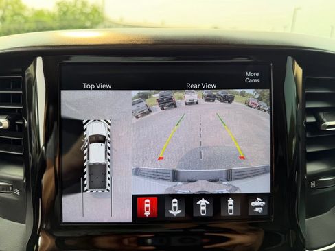 Used 2022 RAM 2500 Laramie AWD/4WD image 5