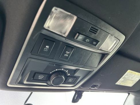 Used 2017 Toyota Tacoma TRD Off-Road image 27