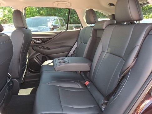 Used 2025 Subaru Outback Touring XT AWD/4WD image 9