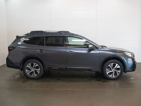 Used 2021 Subaru Outback Touring XT AWD/4WD image 3