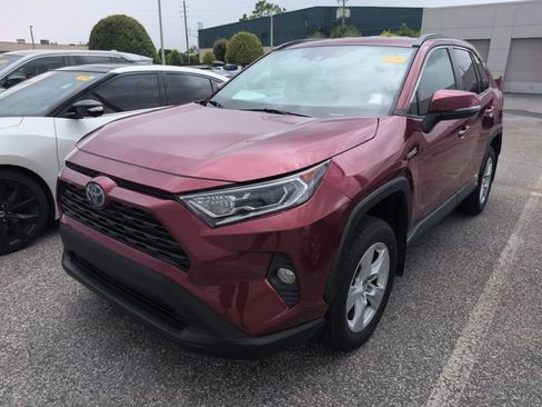 Used 2020 Toyota RAV4 XLE w/ All Weather Liner Package AWD/4WD image 2