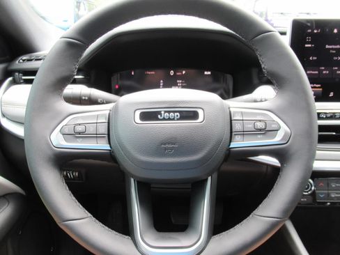 New 2026 Jeep Compass Limited AWD/4WD image 23