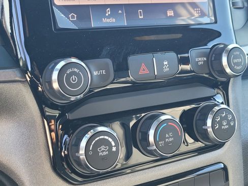 New 2026 RAM 5500 Tradesman w/ Chrome Appearance Group AWD/4WD image 15