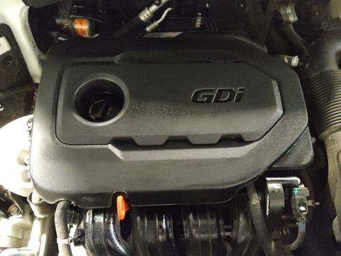 Used 2020 Hyundai Santa Fe Limited image 30