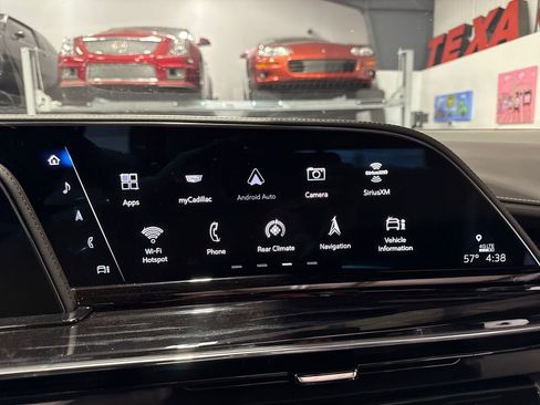 Used 2023 Cadillac Escalade ESV V image 96