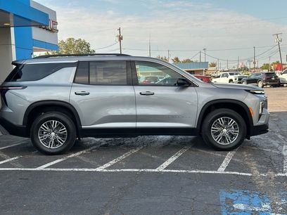 New 2026 Chevrolet Traverse LT