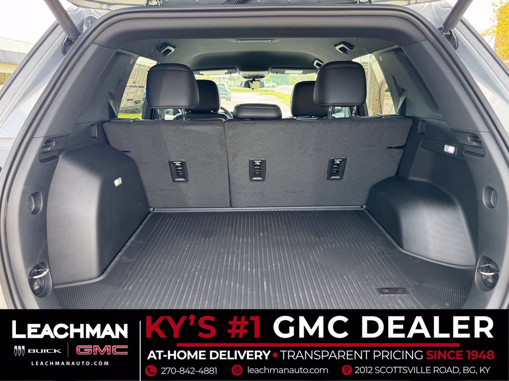 New 2027 GMC Terrain AT4 w/ LPO, Floor Liner Package AWD/4WD image 27