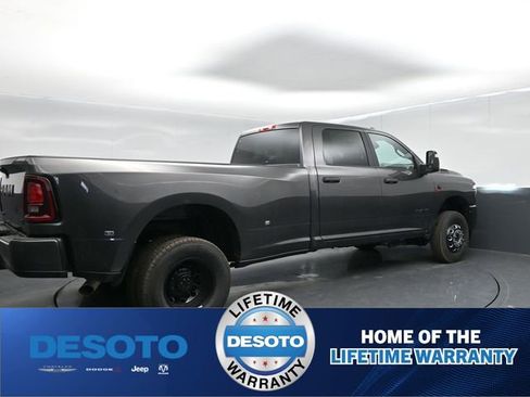 New 2026 RAM 3500 Big Horn AWD/4WD image 8