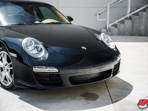 Used 2010 Porsche 911 GT3 RS image 18