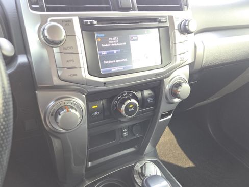 Used 2014 Toyota 4Runner SR5 Premium AWD/4WD image 27