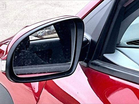 Used 2020 Hyundai Kona SEL w/ Cargo Package image 13