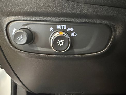 Used 2024 Chevrolet Equinox LS image 26