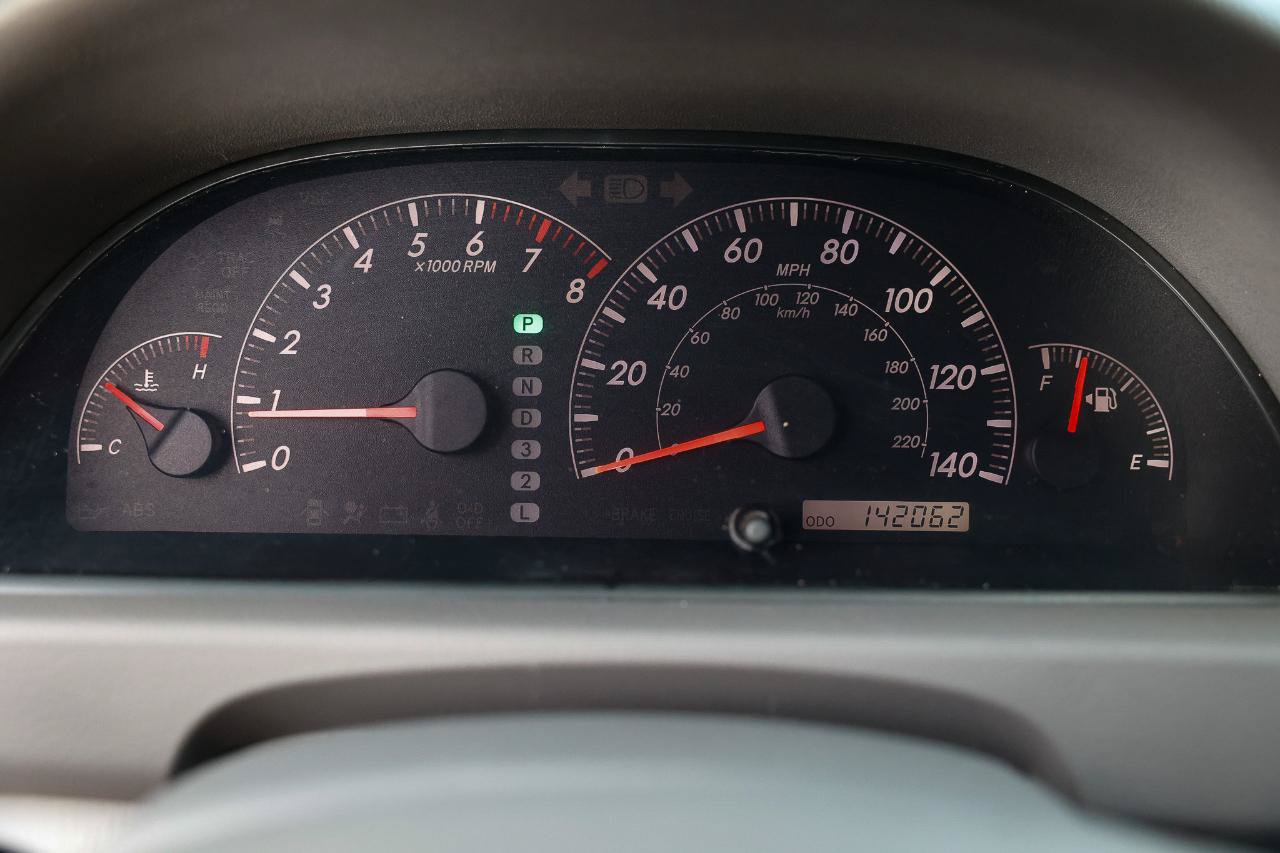 Used 2005 Toyota Camry LE FWD image 24