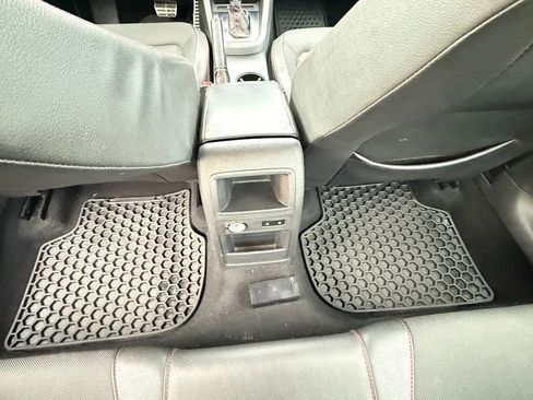 Used 2013 Volkswagen Jetta GLI image 21