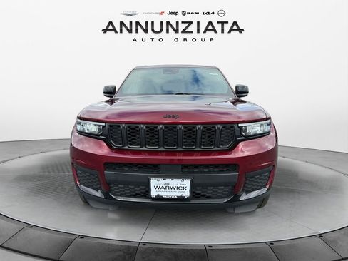 Certified 2023 Jeep Grand Cherokee L Altitude image 8