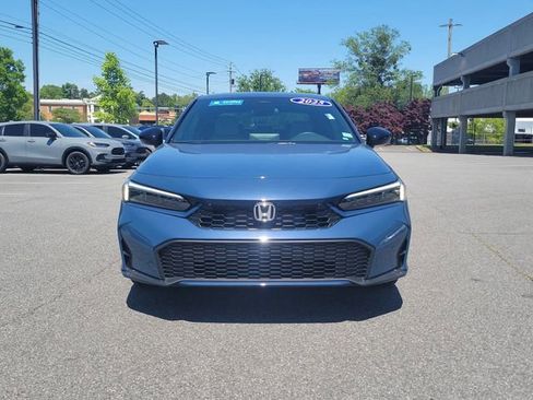 Used 2025 Honda Civic Sport image 2