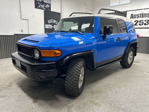 Used 2007 Toyota FJ Cruiser 4WD image 3