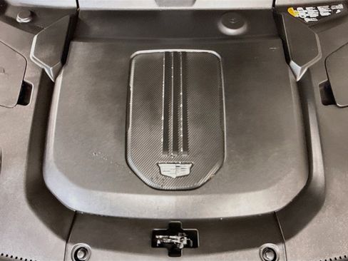 Used 2023 Cadillac Lyriq AWD image 39