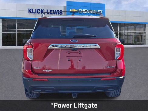 Used 2023 Ford Explorer XLT image 5
