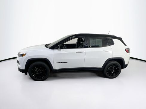 Used 2022 Jeep Compass Latitude w/ Convenience Group AWD/4WD image 8
