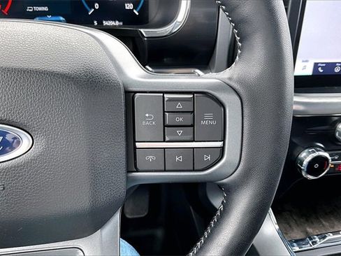 Used 2022 Ford F150 Lariat w/ Equipment Group 502A High image 19