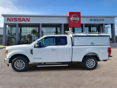 Used 2022 Ford F250 XLT w/ XLT Premium Package image 7