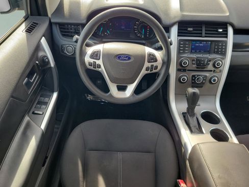 Used 2013 Ford Edge SE image 13