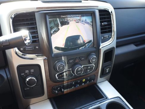 Used 2014 RAM 2500 Laramie w/ Convenience Group AWD/4WD image 15